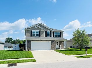 210 W Raider Ct, Huntingburg, IN 47542