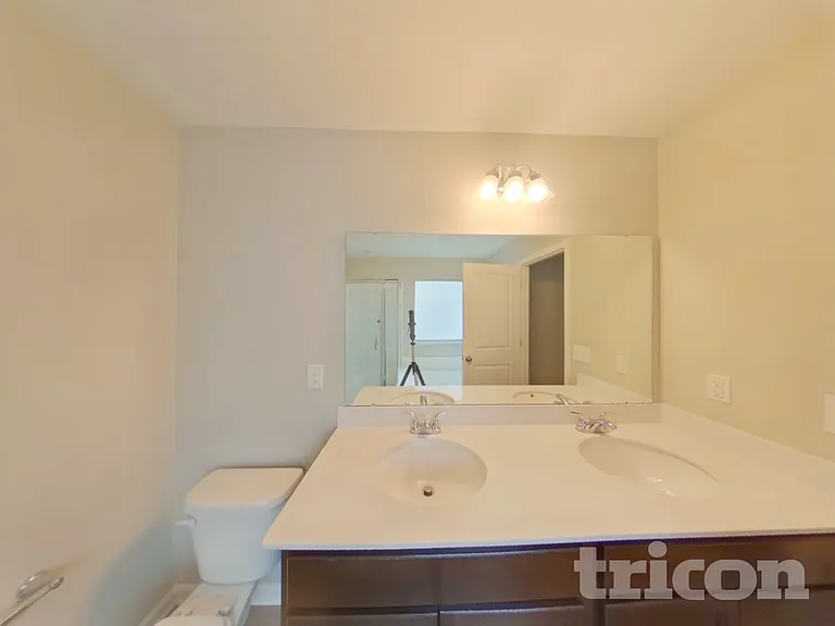 1429 Sandra Dr — Photo 7