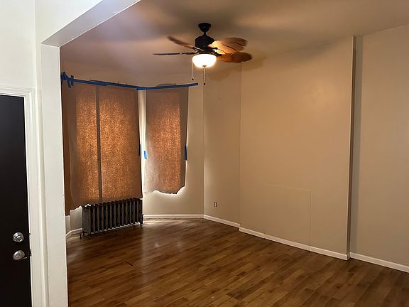 2nd image of 3921 W Grenshaw St #1