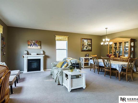 5th image of 3809 S 191st St