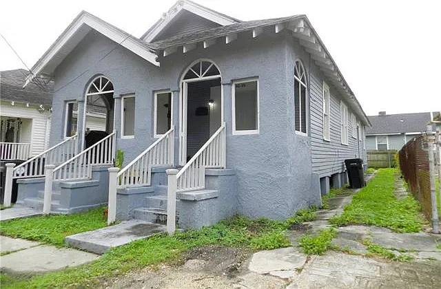 4033 Eagle St — Photo 1