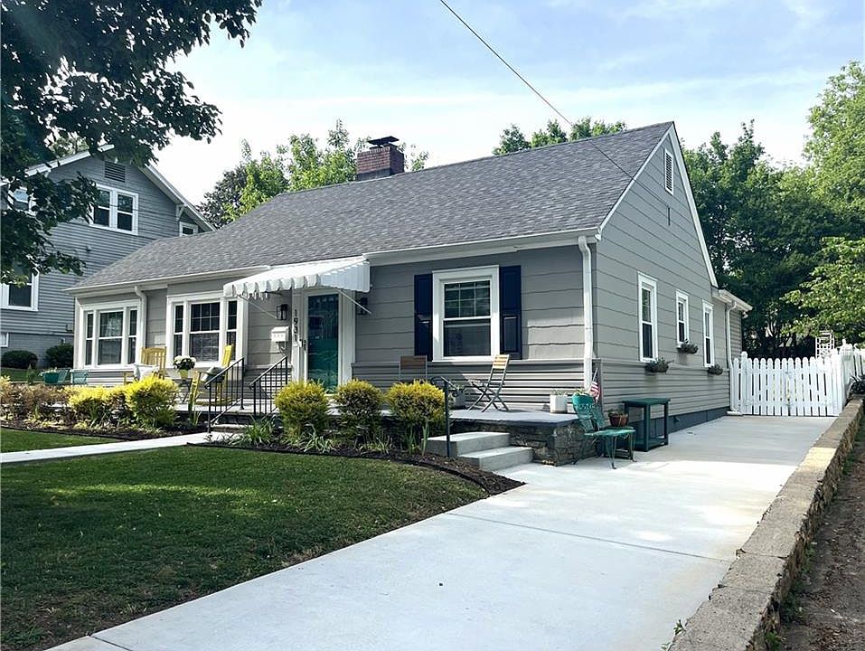 1st image of 1931 Gaston St