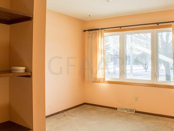 5th image of 2122 Westward Dr
