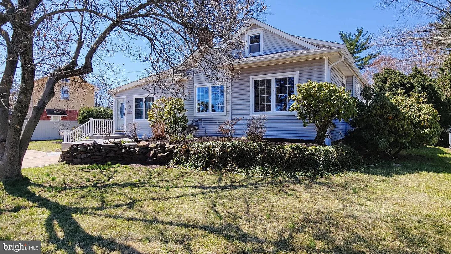 3 bed, 2.0 bath, 1932 sqft, $2,975 — Photo 4