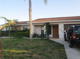 125 Bobwhite Rd, Royal Palm Beach, FL 33411