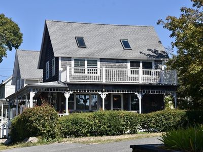 18 Admirals Way, Buzzards Bay, MA, 02532