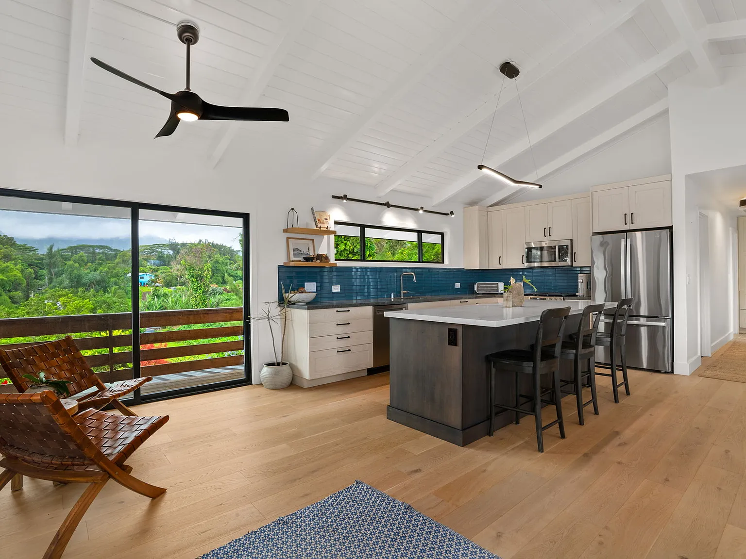 3 bed, 1200 sqft, $5,500 — Photo 3
