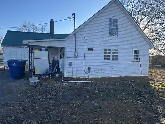 3rd image of 9842 Russell Springs Rd