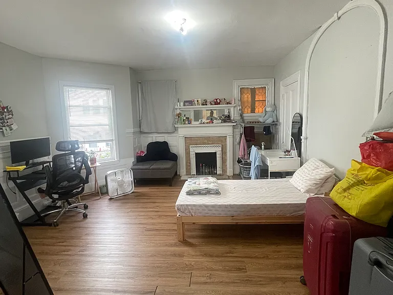 46 Ashford St #1 — Photo 6