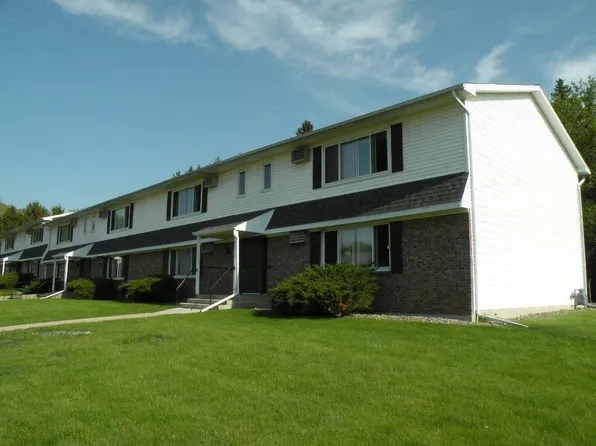 799 Hillside Ter, Ripon, WI