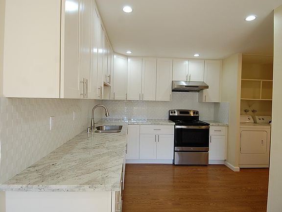 Newly remodeled kitchen!
