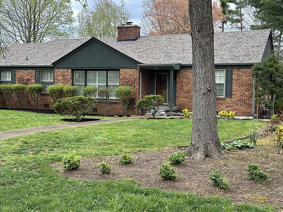 3rd image of 1305 Richland Pl