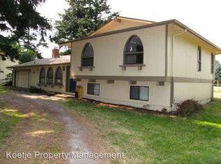1943 Island View Rd, Oak Harbor, WA 98277