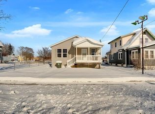 1218 W Parker St, Waterloo, IA 50703