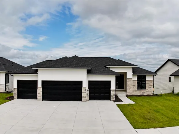 5504 N 212th Ave, Elkhorn, NE 68022