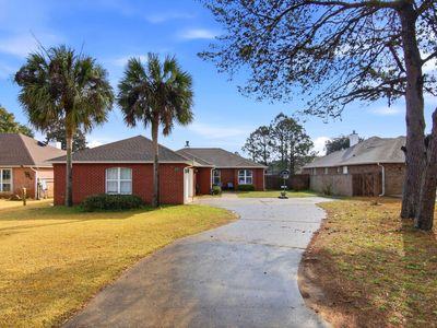 2708 Creeks Edge Ln, Navarre, FL, 32566