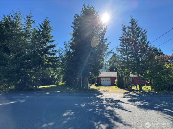 660 Commercial Avenue, Darrington, WA 98241