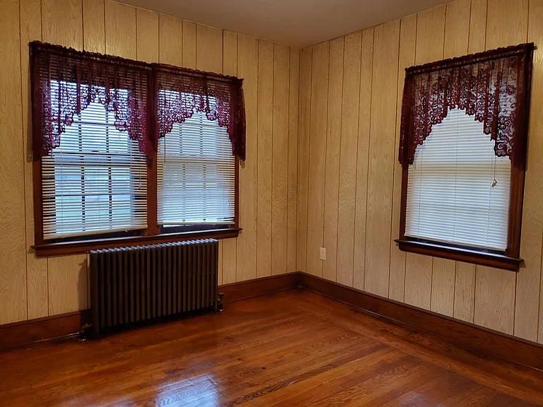 183 Laurel St — Photo 10