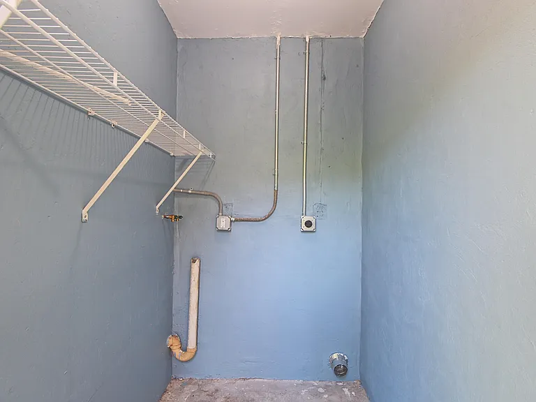 1045 Miami Blvd #A — Photo 24