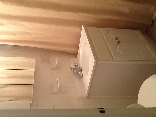 Rented by Walker Malloy & Company Inc | media 27