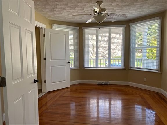 5th image of 108 Powder House Blvd #1R