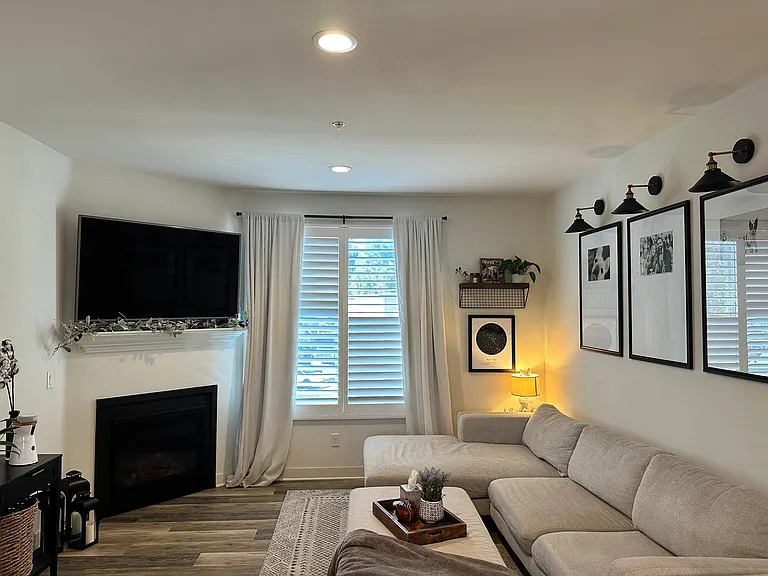707 Magnolia Ave — Photo 3