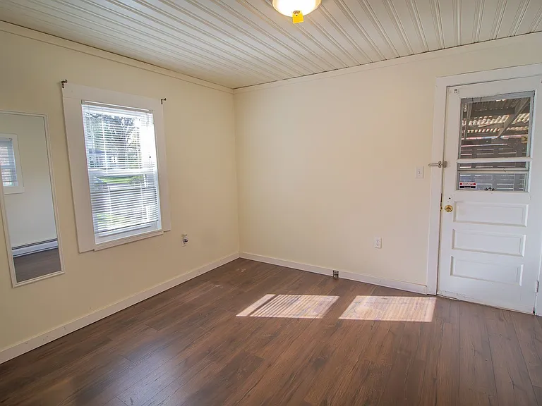 934 Mohegan Rd — Photo 13