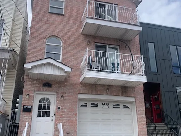 207 Hutton St Floor 2, Jersey City, NJ 07307
