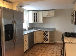 39 Bishop Rd, Quincy, MA 02170