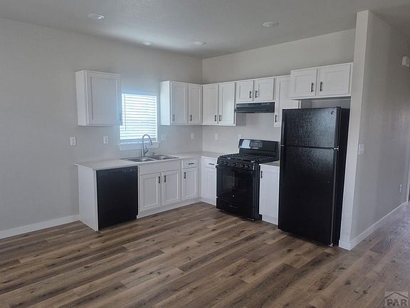 4th image of 1318 Lewis Ave