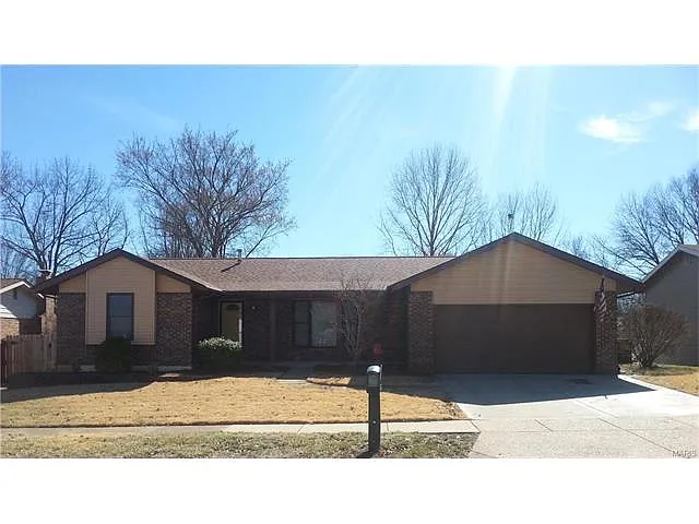2722 Queen Bee Ln photo 1