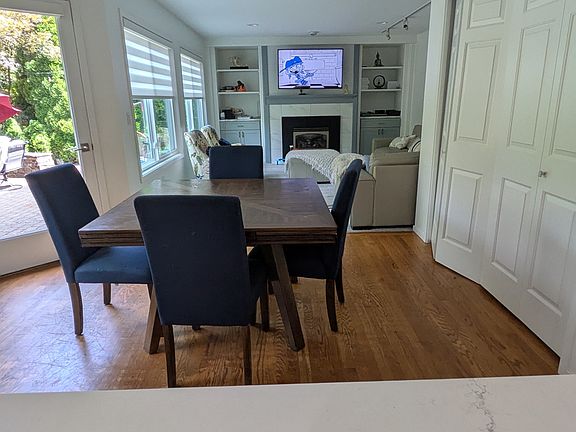 3rd image of 1801 231st Ave NE