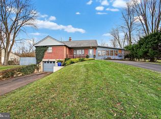 1625 Clearbrook Rd, Lansdale, PA 19446