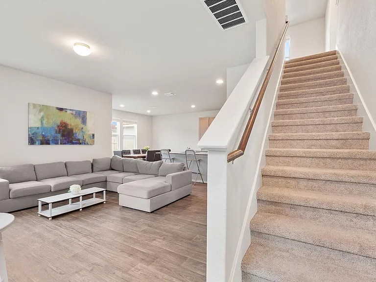 242 Barley Ln — Photo 6