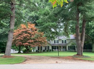 398 Llanberis Dr NE, Granville, OH 43023