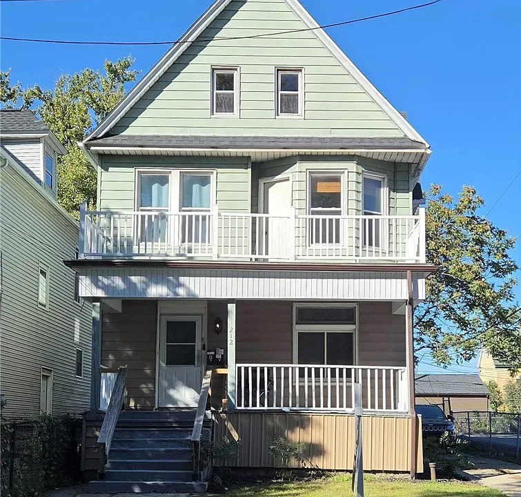 212 Lockwood Ave
