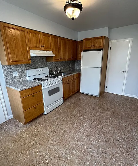168 Broad St #2 — Photo 8