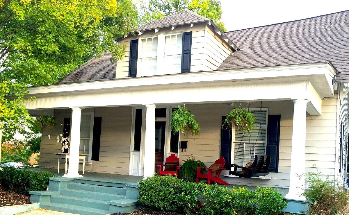 3 bed, 2650 sqft, $1,900 — Photo 1