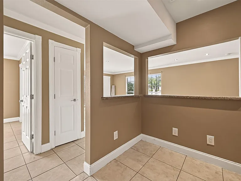 2201 Fountain View Dr #3 — Photo 12