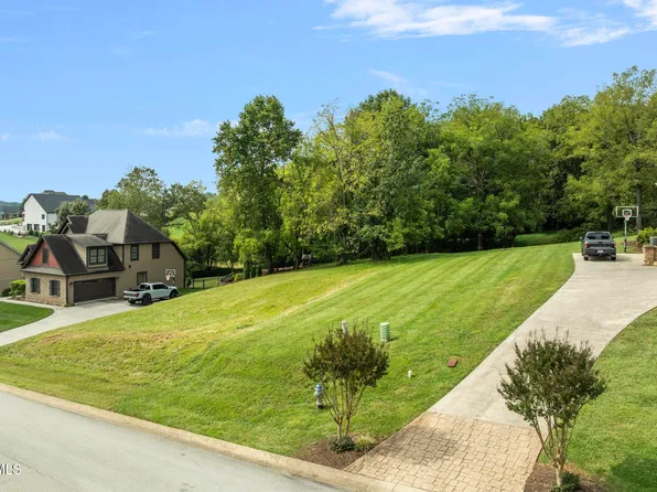 205 Grande Harbor Way, Blountville, TN 37617