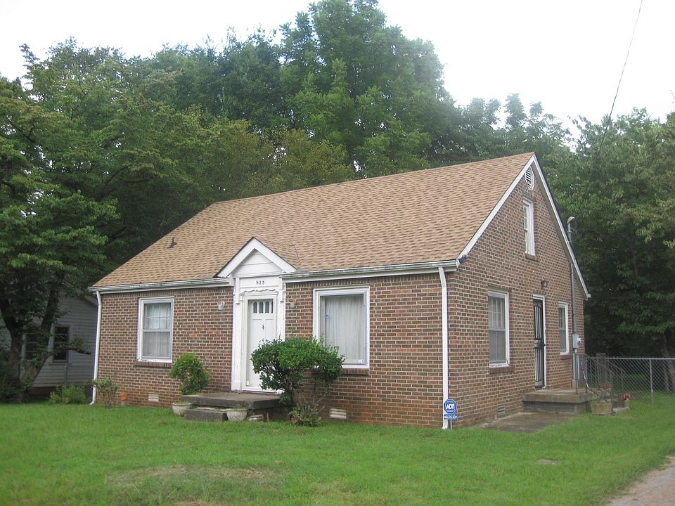 1st image of 825 Sunrise St
