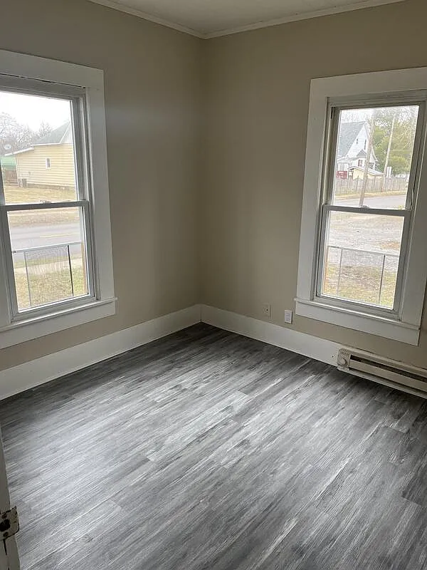 2 bed, 1.0 bath, 675 sqft, $850 — Photo 2