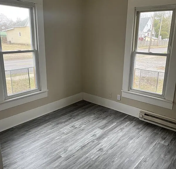 617 E Broadway Blvd — Photo 2
