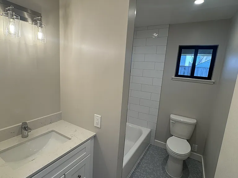 11 Spruce St #11 — Photo 11