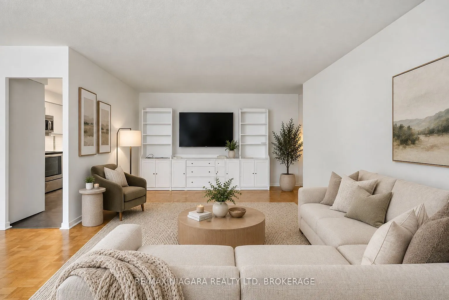 3 bed, $2,500 — Photo 3