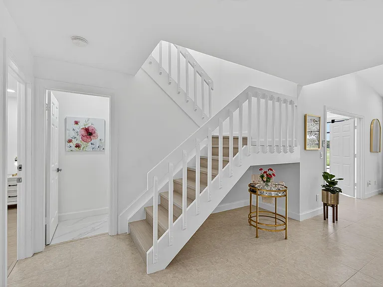 479 Prestwick Cir — Photo 17