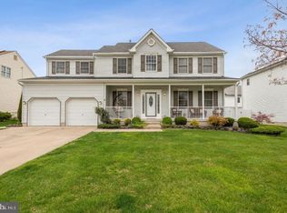 21 Honeysuckle Dr, Sewell, NJ 08080