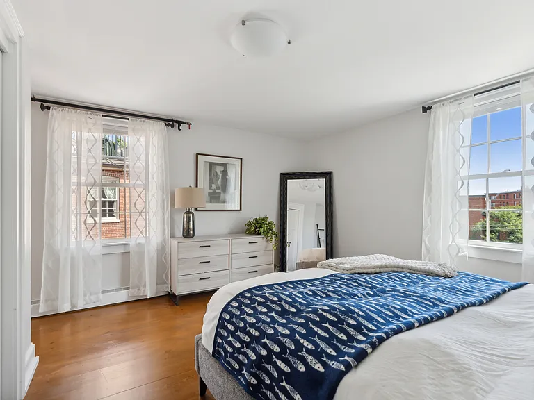 32 Pleasant St #2 — Photo 14