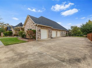 4703 Saint Andrews Dr, College Station, TX 77845