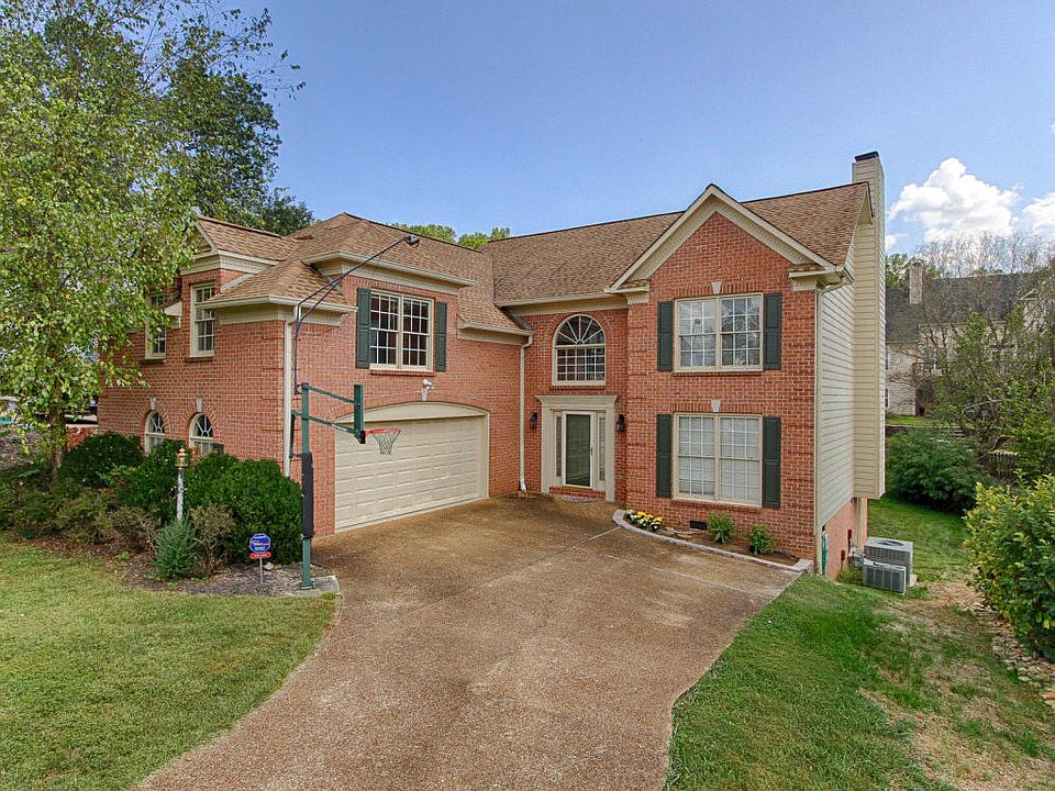 1st image of 8708 Paxton Grove Ln